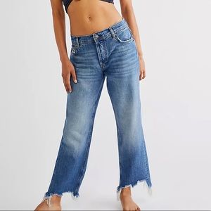 Maggie Mid-Rise Straight-Leg Jeans